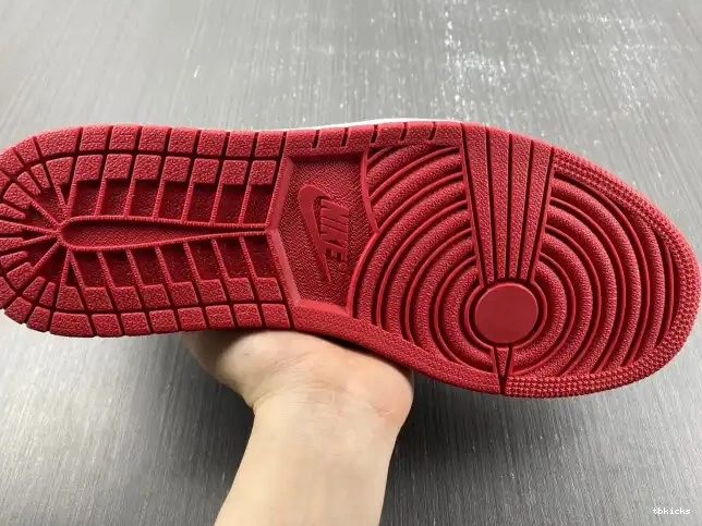 Rep TB 705329-600 Chicago Jordan Air Retro Low 1 0513